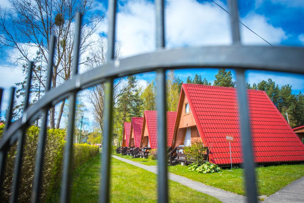 Domki Kempingowe Krzysztof Леба Экстерьер фото